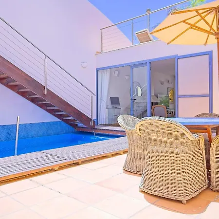 Minea Ii Коста Калма